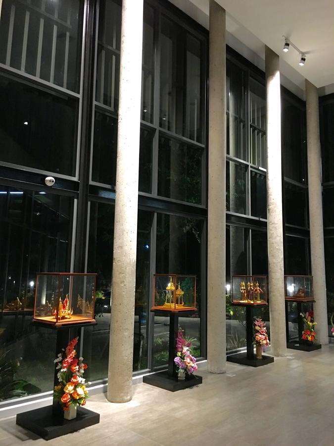 The Museum Hotel Nakhon Pathom Extérieur photo